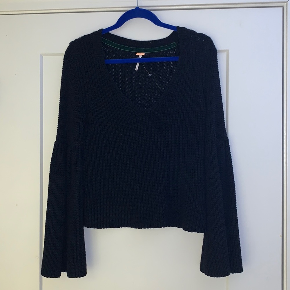 Free People NWOT Damsel Pullover Sweater - Picture 4 of 11